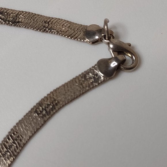 17.5 Inch Snake Chain With Dollar Signs - Picture 3 of 14